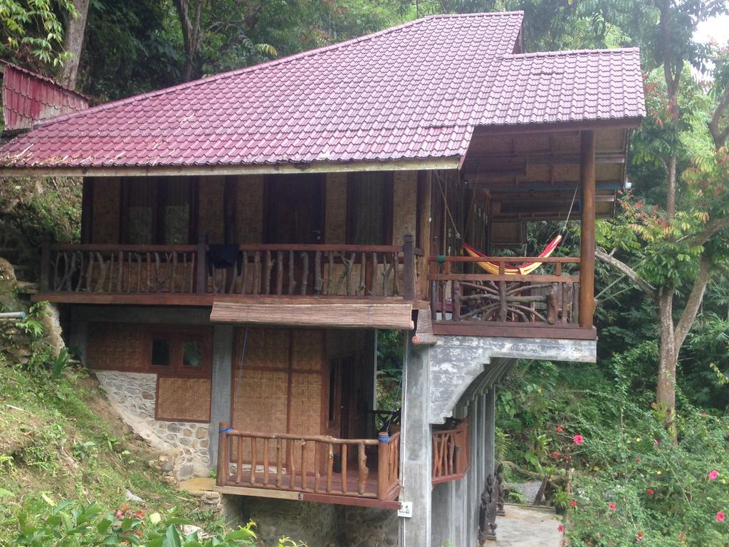 Kupu Kupu Garden Guest House & Cafe Bukit Lawang Exteriör bild