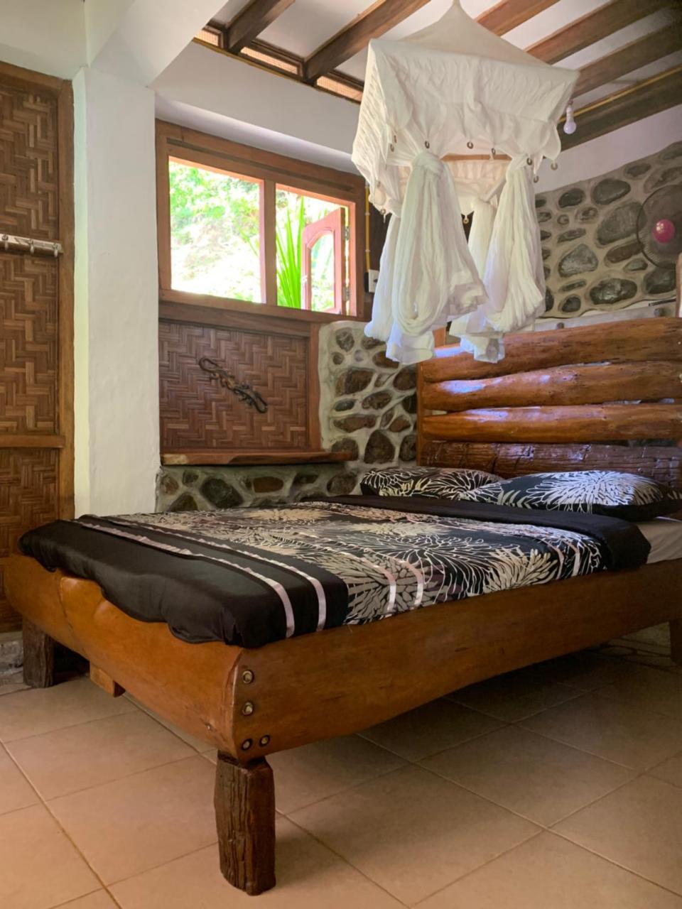 Kupu Kupu Garden Guest House & Cafe Bukit Lawang Exteriör bild