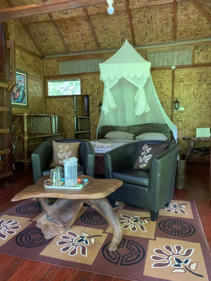 Kupu Kupu Garden Guest House & Cafe Bukit Lawang Exteriör bild
